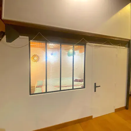 Loft Character With A View Of Court Apartment Paris Exterior photo